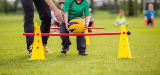 甜瓜痛批詹姆斯！坦言他配不上当真旧将，怒斥东契奇防守摆烂躺平